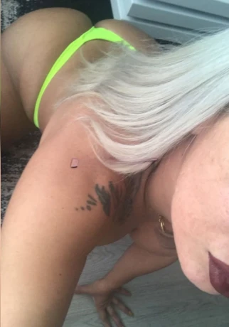 Mooi Yessica Ts — 9 / 12