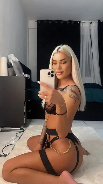 Eva — 3 / 8