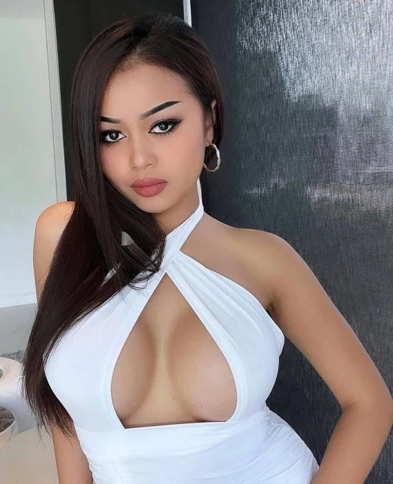 Riana, Escort, Dubai