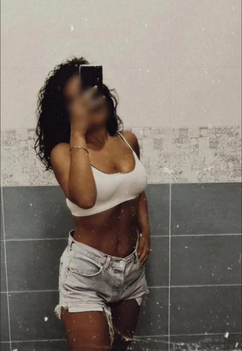 Luz, Escort, Puebla
