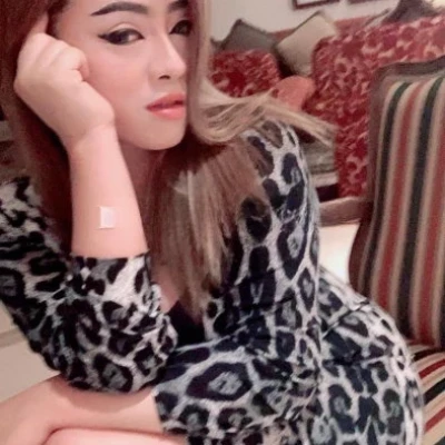 Grues, Escort, Muscat