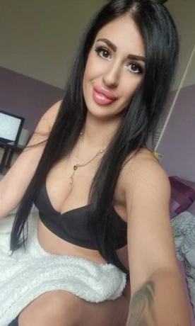 Clara Squrting Konigen Wieder Da — 2 / 10