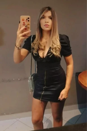 Pamela Scort — 29 / 30