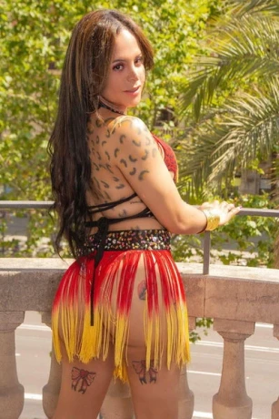 Trans Pomba Gira Porn Actress Kein Tabu — 3 / 9