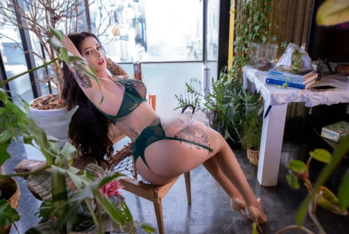 Janaina Carvalho — 7 / 12