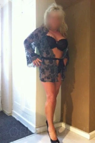 Deutsches Privatmodell Mandy — 2 / 6