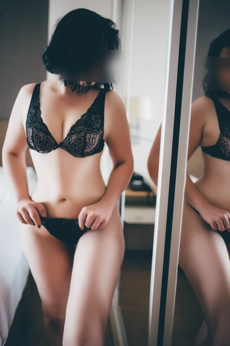 Gloria Massage — 10 / 12