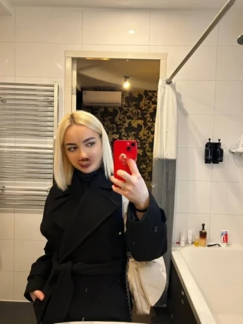 Ilona — 3 / 6