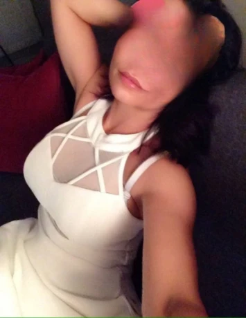 Pretty Patricia — 2 / 4