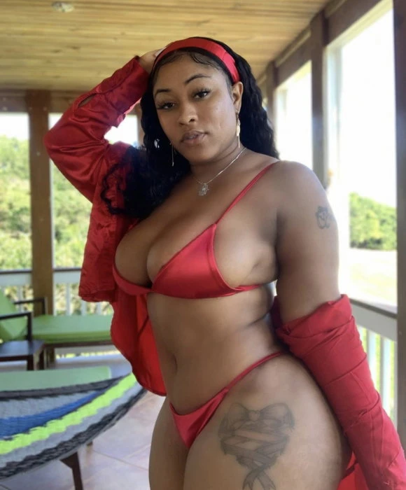 Isabella — 2 / 3