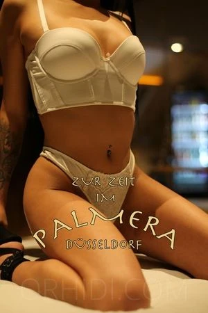 Ema - The Exclusive Erotic Club Palmera — 10 / 17