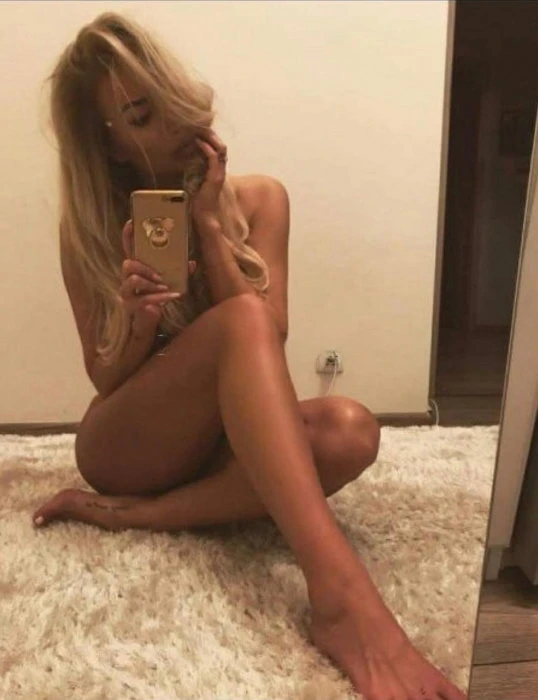 Hot Jasminne — 3 / 5