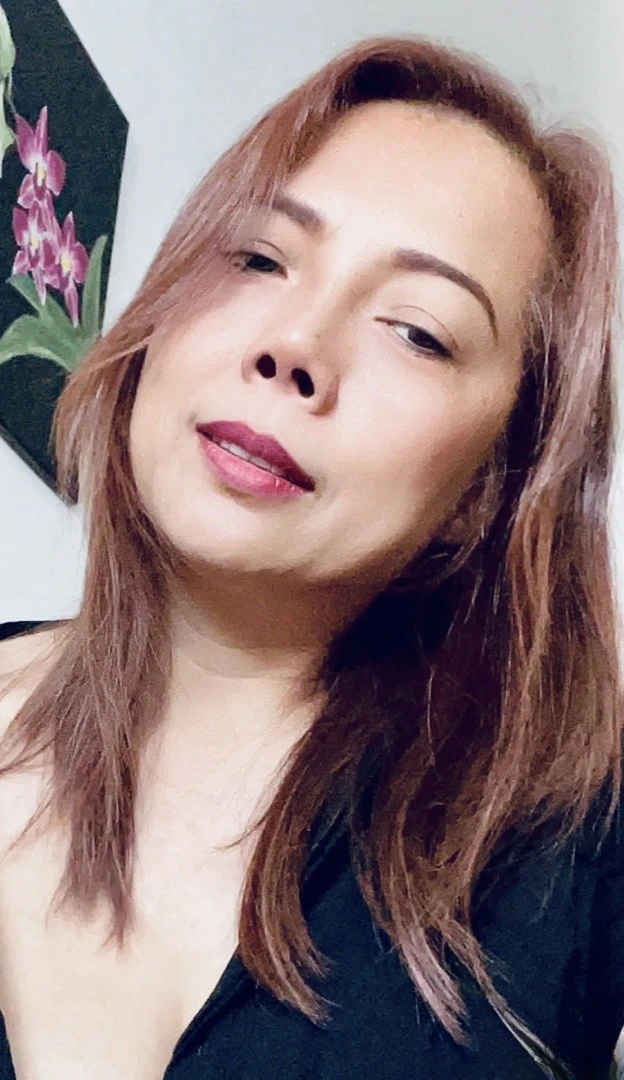 Sexy Thai Girl In Winterthur — 2 / 3