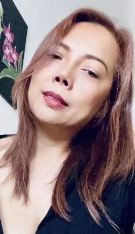 Sexy Thai Girl In Winterthur — 2 / 3