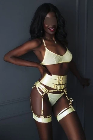 Luna Garnier — 3 / 8