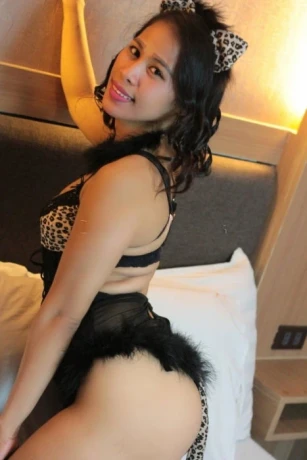 Stephanie — 6 / 11