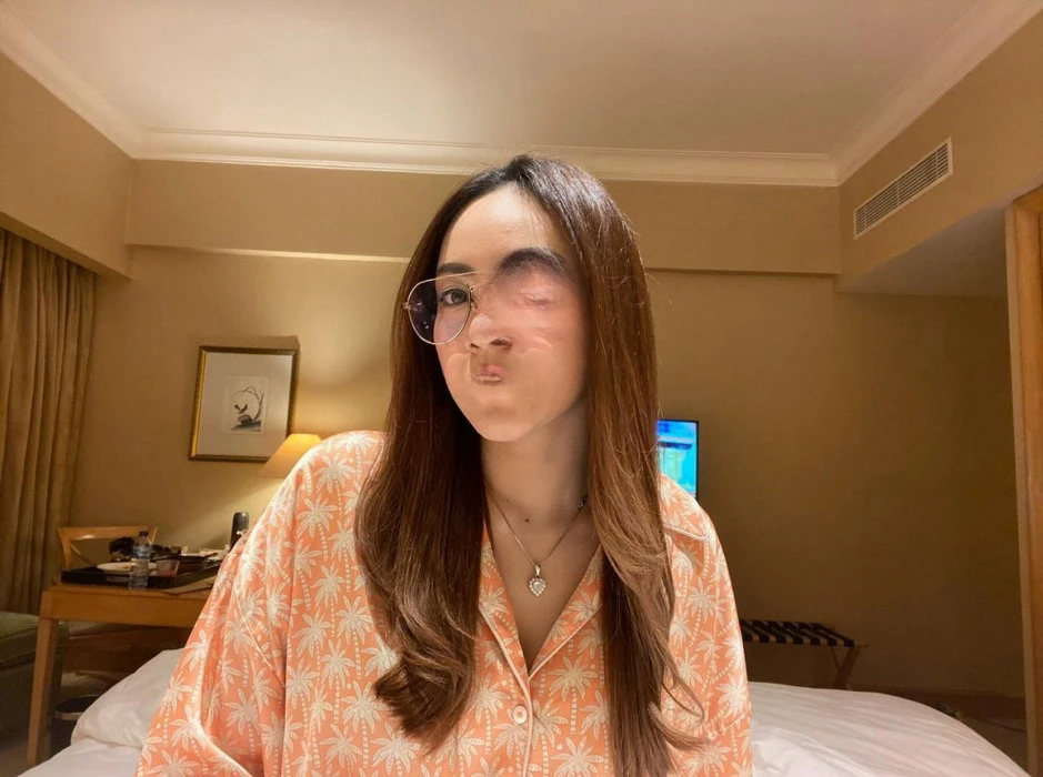 Wenny — 2 / 6