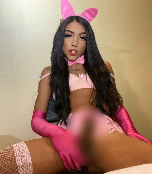 TS Julia Beatriz — 6 / 21
