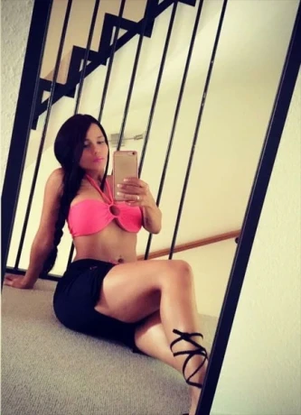 Esmeralda Deepthroat — 4 / 18