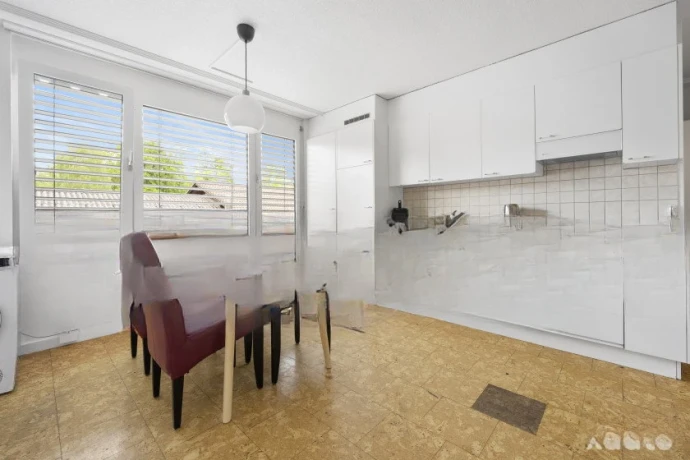 Zimmervermittlung Bern Mettmenstetten Neben Zug Wolfhausen Zh Bei Bubikon — 2 / 5