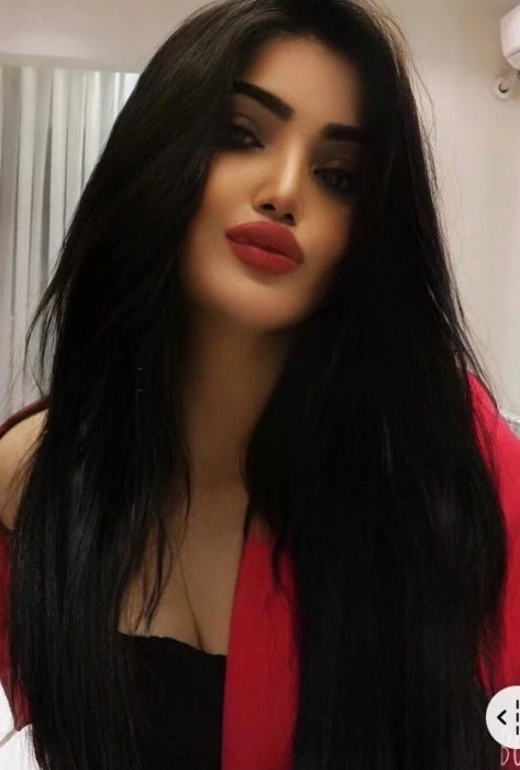 Zeina — 4 / 8