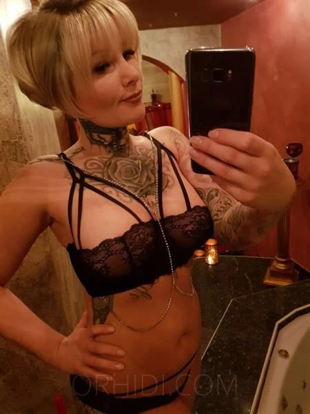 KIKI AUS FRANKEN — 2 / 3