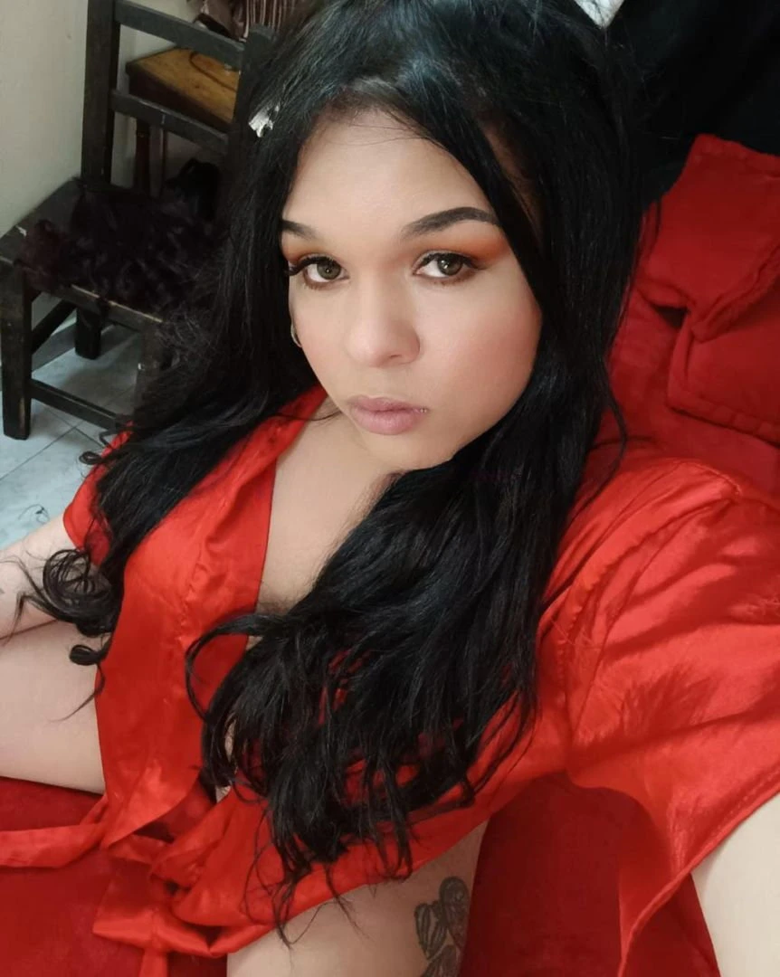 Jimena aparicios — 3 / 8