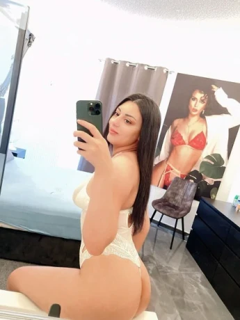 Rebecca Nur Besuchbar — 4 / 5