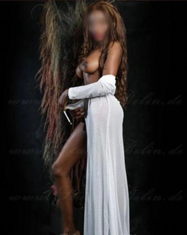 Shanel Im Studio Belin, Escort, Chemnitz