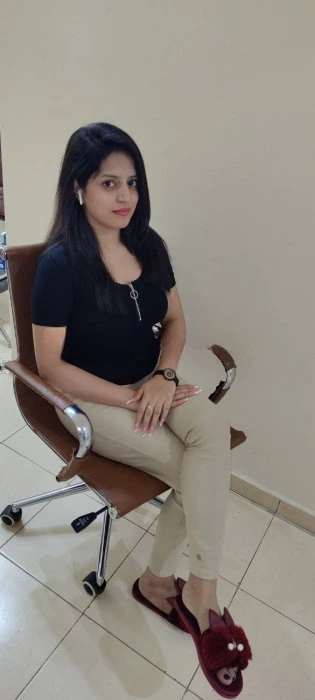 Shweta — 2 / 3