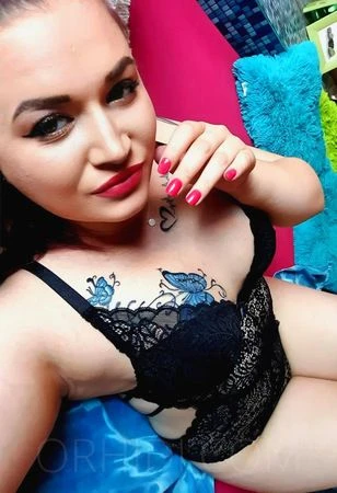Elena, Escort, Celle
