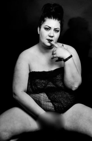 Nancy Heiss Mollig Deutsch — 2 / 8