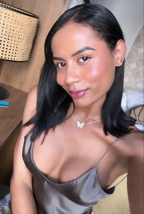 Jazmin — 3 / 8