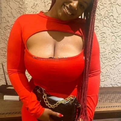 Mayah, Escort, Ahmadi