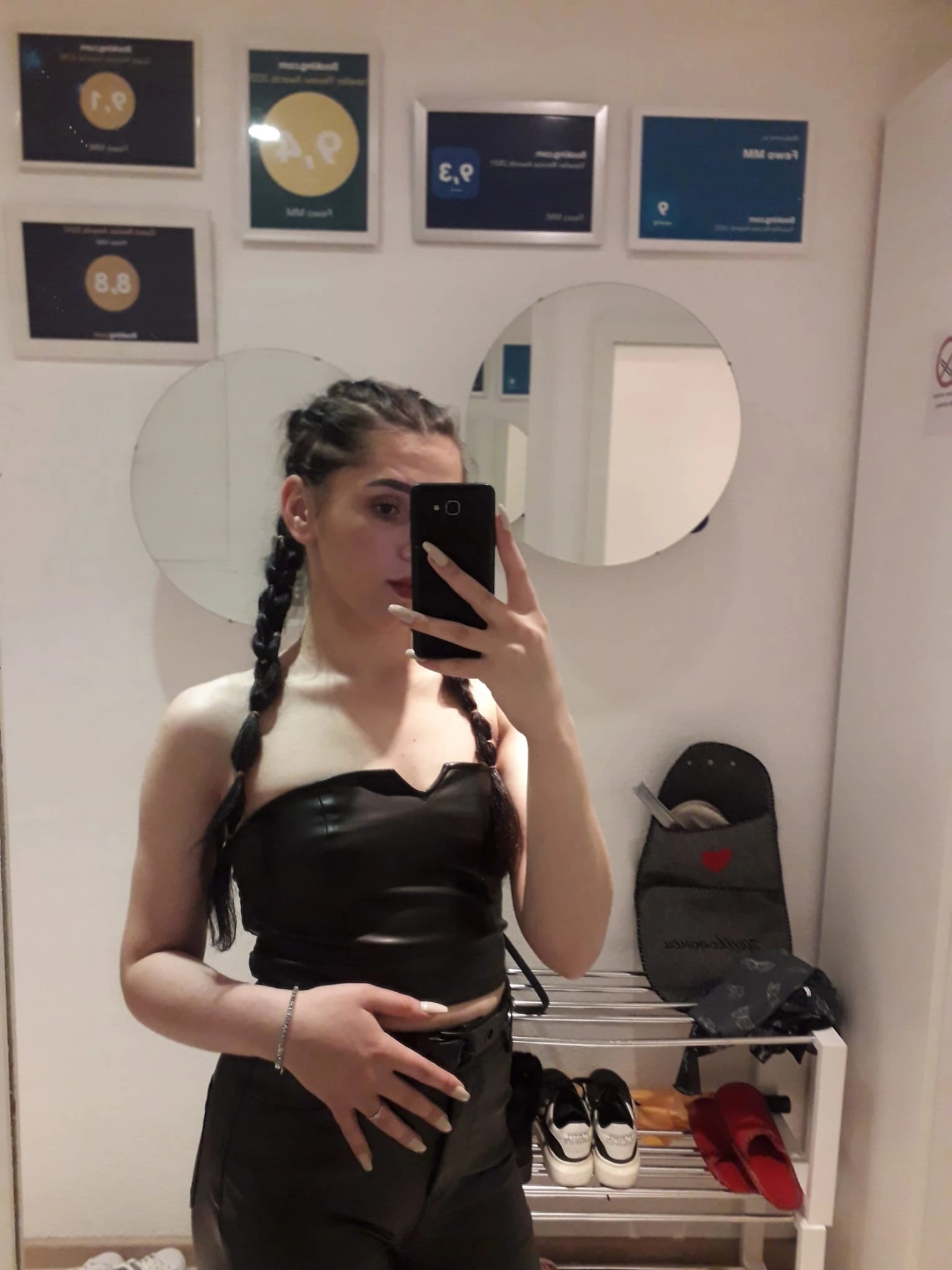 Julia Hot And Sexy — 2 / 6