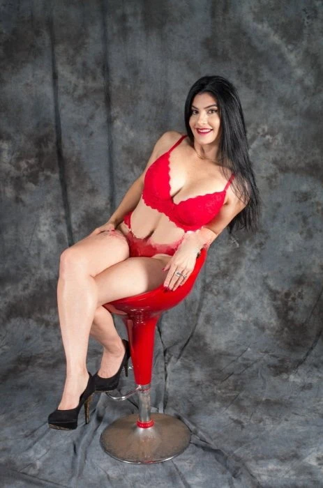 Ruby, Escort, Luxembourg