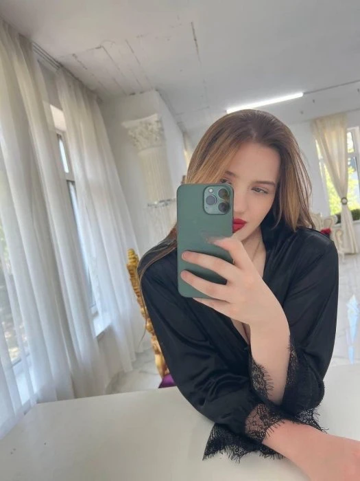 Sofia — 3 / 4