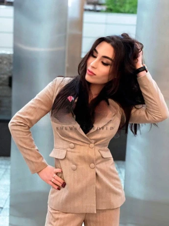 Anabel Korovin — 4 / 11