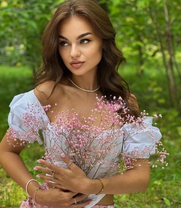 Arina — 3 / 5