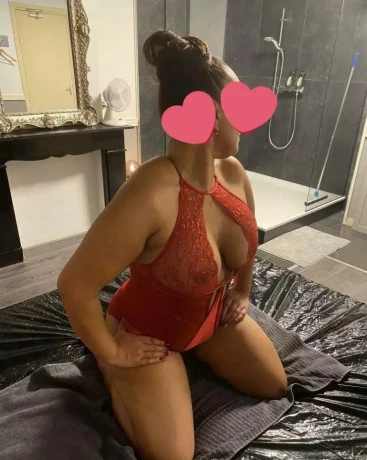 Zoe Massage — 2 / 8