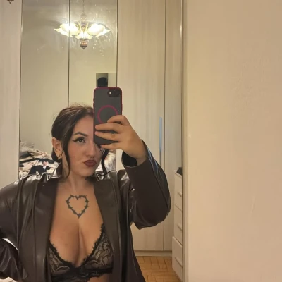 Lucy, Escort, Istanbul