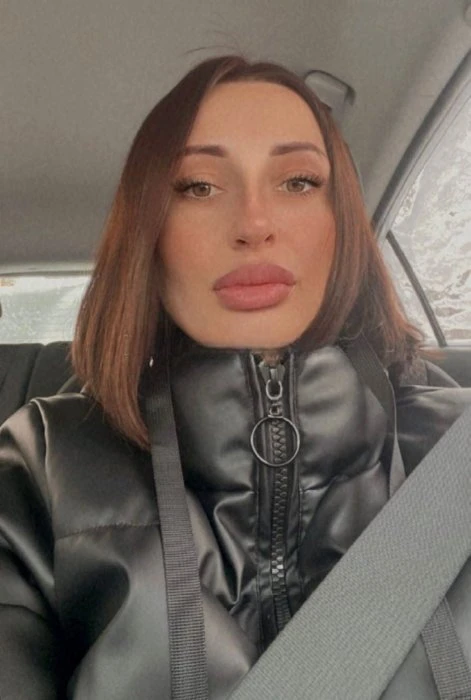 Holly, Escort, Paris