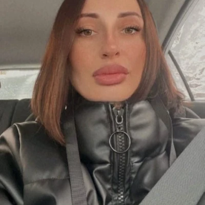 Holly, Escort, Paris