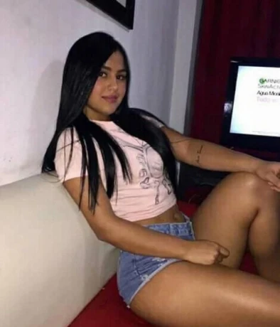 Stefany Favero — 2 / 5