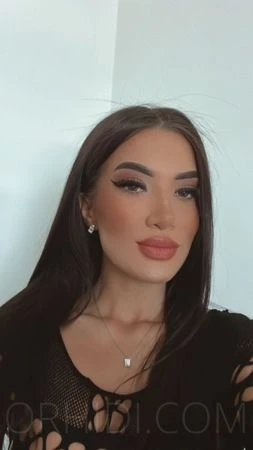 Alena — 4 / 5