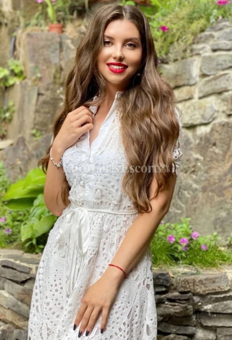 Inessa, Escort, Bursa