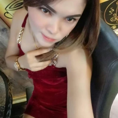 Lucky, Escort, Sohar