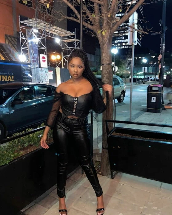 Ashley — 2 / 3