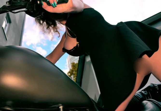 Lizzy Love Privat — 2 / 17