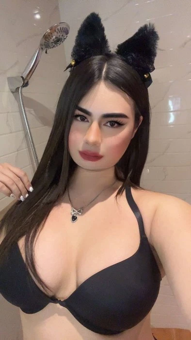 Amanda — 5 / 12